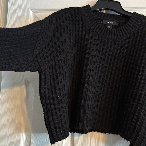 Chunky cropped sweater - Picture 2 of 3